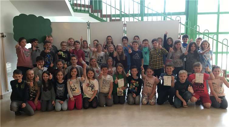 Alle Schülerinnen und Schüler der dritten und vierten Schuljahre der Grundschule Sankt Georg, die am Känguru-Wettbewerb teilgenommen haben.  Grundschule Sankt Georg
