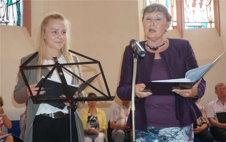 Solisten und Chor beeindruckten Alle Solisten überzeugten die Zuhörer mit ihren Einlagen.