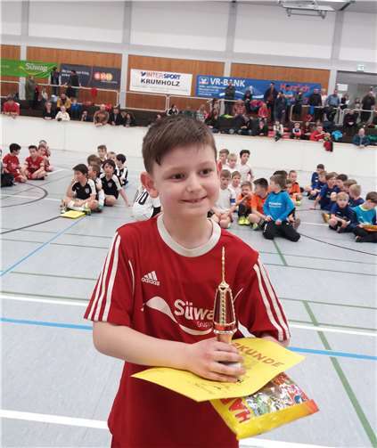 Alle Spieler wurden nach dem Turnier mit einer Urkunde geehrt. Zusätzlich gab es für jede Mannschaft einen Pokal.privat