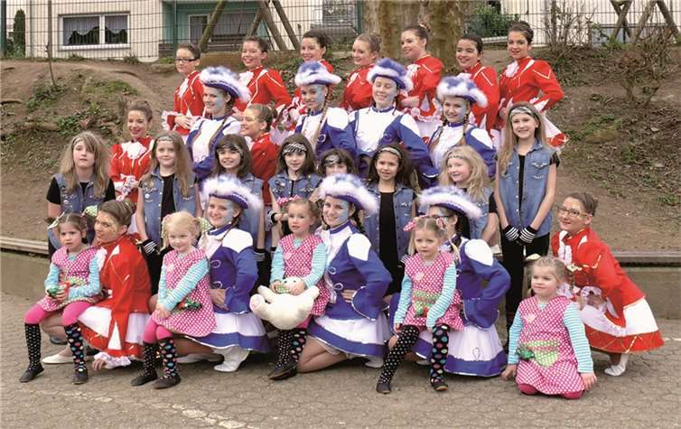 Alle Tanzgruppen Niederfells. privat