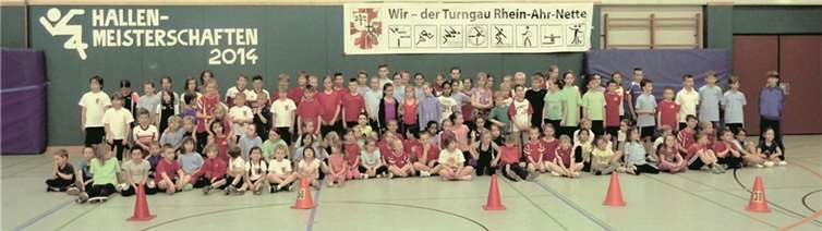 Alle Teilnehmer der Veranstaltung beim Gruppenbild. privat