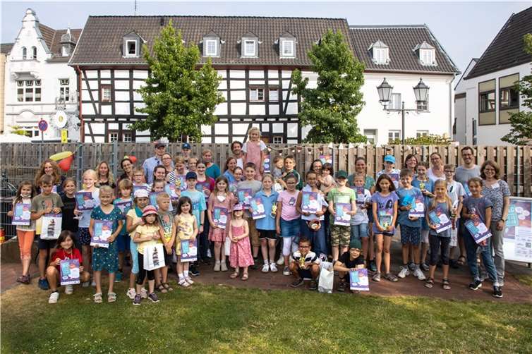 Alle Teilnehmer erhielten eine Urkunde und einen Preis. Quellen: Öffentliche Bücherei St. Martin Rheinbach