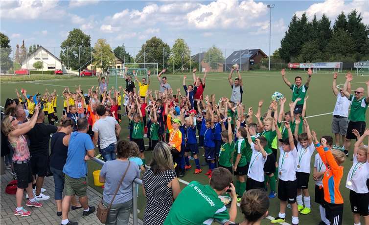 Alle Teilnehmer freuten sich über ein tolles Jugendturnier. Foto: privat