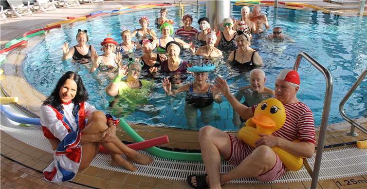 Alle Teilnehmer hatten einen riesigen Spaß bei der Wassergymnastik.Foto: Wilke