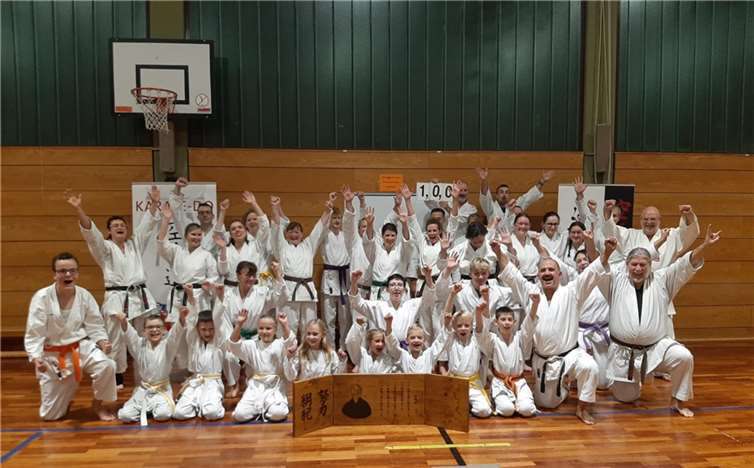 Alle Teilnehmerbeiträge wurden in diesem Jahr für die Mittagsbetreuung der Grundschule Dieblich gespendet. Quelle: Karate Dojo Kitai Dieblich
