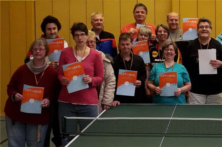 Alle Teilnehmer/innen erhielten eine Urkunde.privat