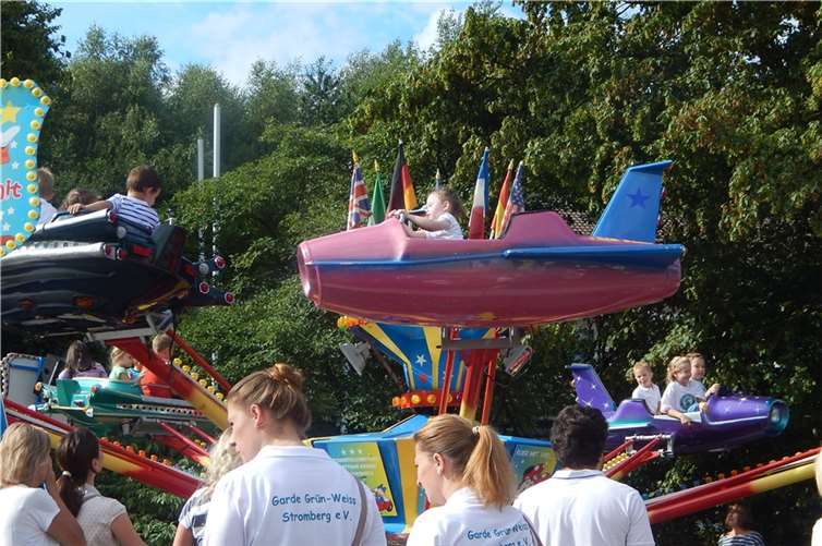 Alle Vereine machen mit bei der großen Kirmes. Jetzt kommen auch wieder Schausteller nach Stromberg.