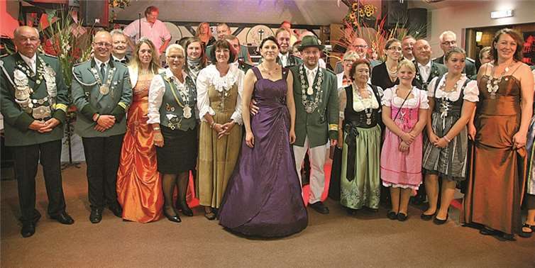 Alle anwesenden Majestäten aus Adendorf sowie dem Umfeld boten ein beeindruckendes Bild. privat