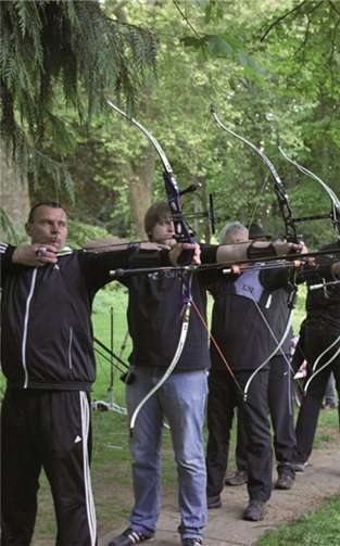 Alle ins Gold: Die Schützen des TuS Ahrweiler kämpften um die Vereinsmeisterschaft.© TuS Ahrweiler 1898 e.V./Hanne Bendel