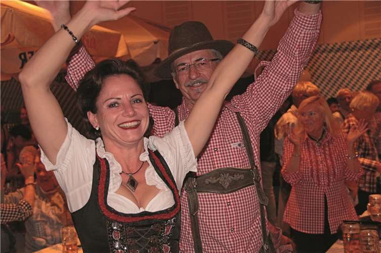 Alle ließen es krachen - Wies´n Stimmung war angesagt.