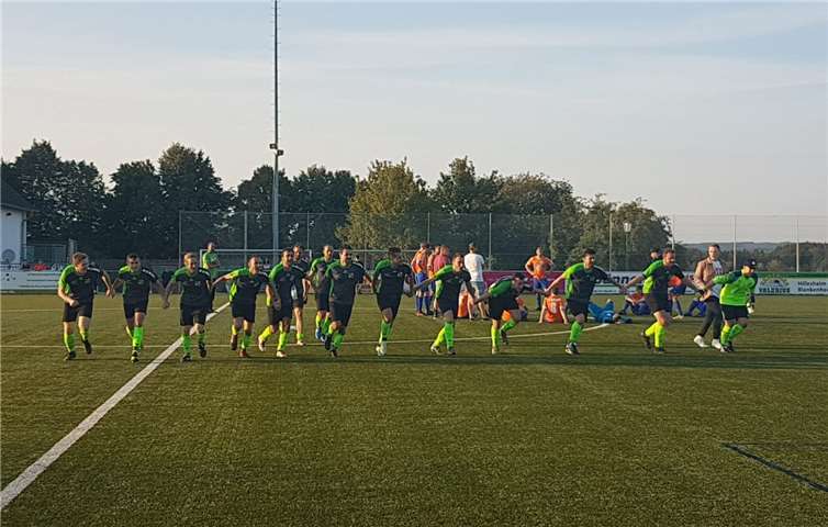 Allen Grund zur Freude hatten die Spieler des SV Nohn nach dem Sieg in Ahbach. Foto: privat