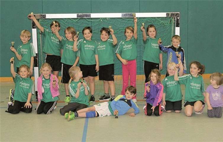 Allen Grund zur Freude hatten die jüngsten Handballer des TuS Grün-Weiß Mendig. privat