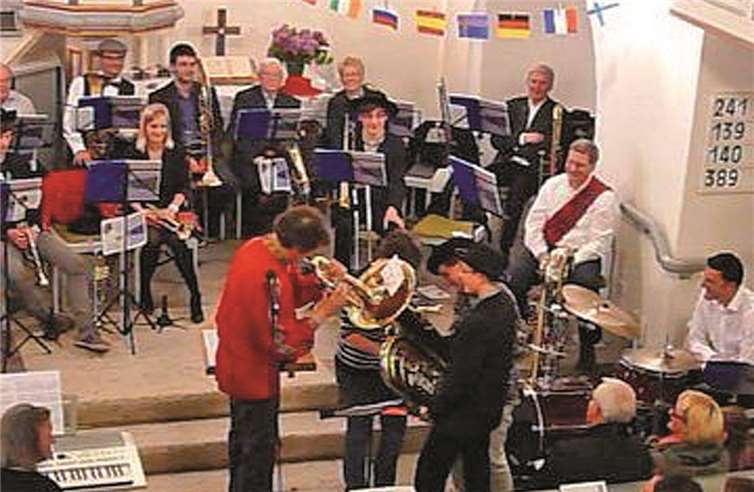 Allerhand originelle Einlagen sorgten für kurzweiliges Konzert.