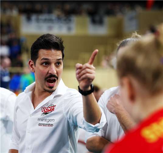 Alles andere als zufrieden mit der Leistung seines Teams: Trainer Tigin Yaglioglu.