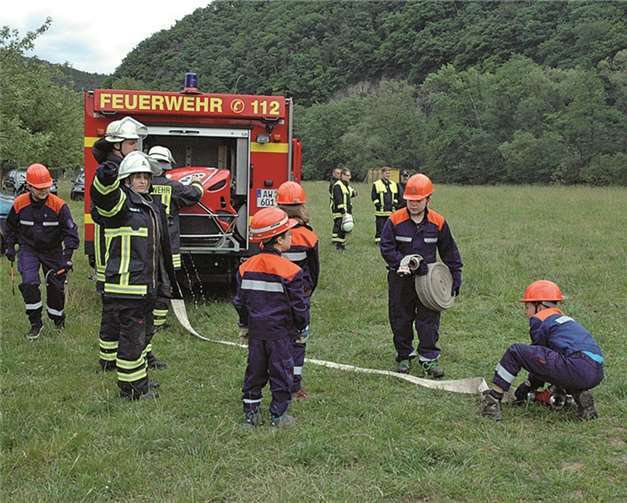 Alles hörte auf das Kommando der Jugend-Feuerwehrchefin Pia Kreuer.UM