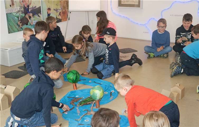 Alles im Fluss: Meckenheimer Grundschüler beschäftigen sich mit der Welt des Wassers.Foto: Stadt Meckenheim