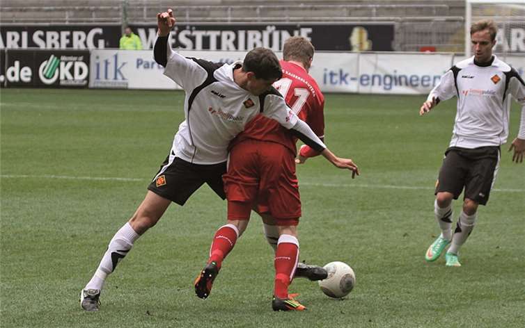 Alles im Griff hatte die TuS auf dem Betzenberg in Kaiserslautern. Gegen die U23 des FCK erkämpften sich die Schängel einen Punkt.  Foto: TH