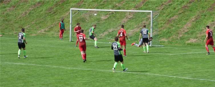 Alles in allem handelt es sich bei diesem 0:2 um ein auch in der Höhe gerechtes Ergebnis dieser Partie, die souverän von Schiedsrichter Hans-Dieter Jardin geleitet wurde.Foto: privat