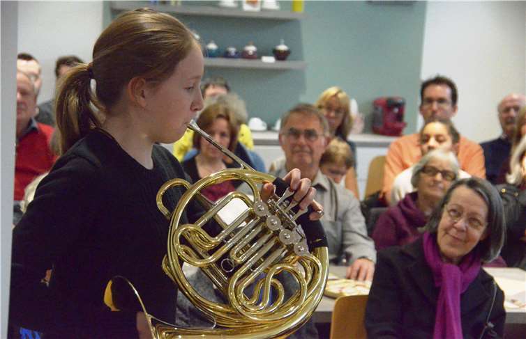 Almut Nagel (Horn) spielt En Irlande von Eugène Bozza, begleitet von PaulTintelot am Klavier.