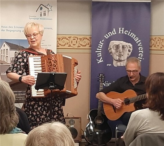 Almut Schwab und Frank Zinkant beim Konzert in Niederzissen