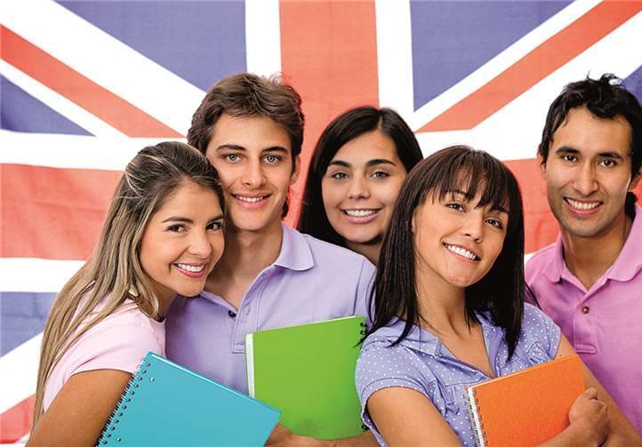 Als Aupair in einem anderen Land können Schüler viele neue Erfahrungen sammeln. privat