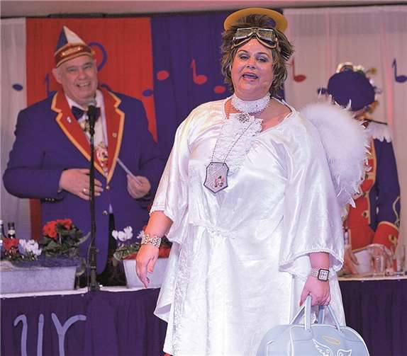 Als „Engel Hettwich“ hatte Hedwig Sieberichs aus Schwalmtal die Lacher auf ihrer Seite bei der Prunksitzung.