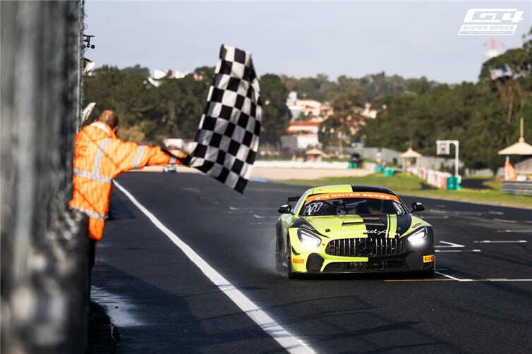 Als Förderpilot des Deutschen Sportfahrer Kreises (DSK) und amtierender ADAC GT4 Meister startet Enrico Förderer in Portugal und Spanien.