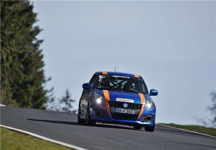 Als Lokalmatadoren aus Adenau gewannen Marcel Weber und Mario Fabry die Rookiewertung. Foto: Holger Hüttig