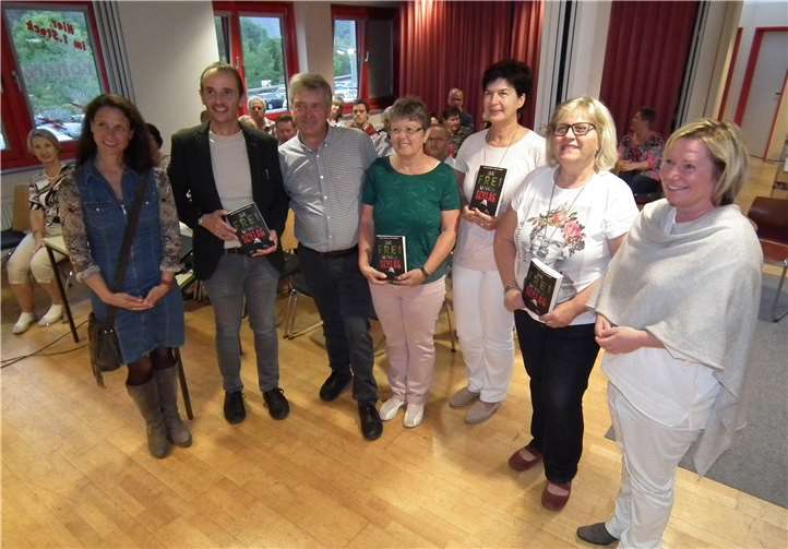 Als Nachfolge-Veranstaltung zu den röhrig-„Kultur-Treffs“ (siehe Foto) sind alle zur Premiere der röhrig-Kultur-Stammtische am 24. April eingeladen. Foto:röhrig