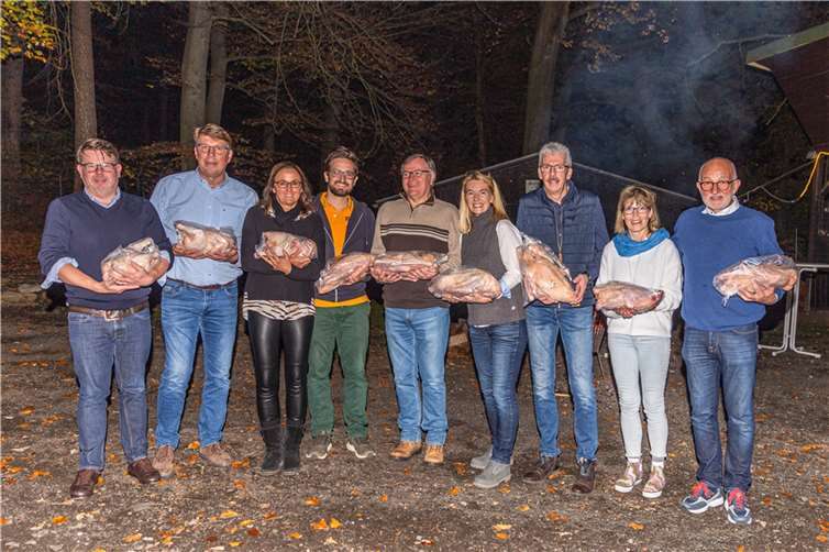 Als Preise für die Sieger gab es auch in diesem Jahr frisches Geflügel.  Foto: Marco Leiter