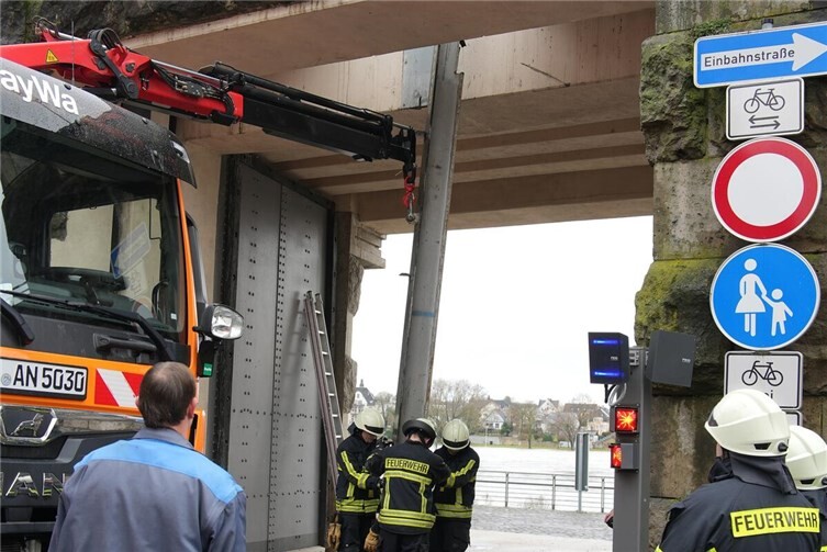 Als Vorsichtsmaßnahme werden die Deichtore geschlossen. 