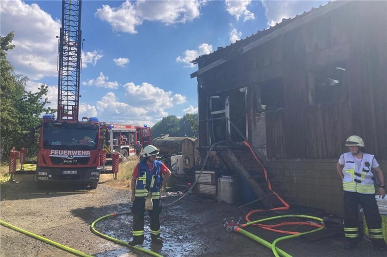 Als die Feuerwehr eintraf, stand ein Teil der Scheune bereits im Vollbrand.