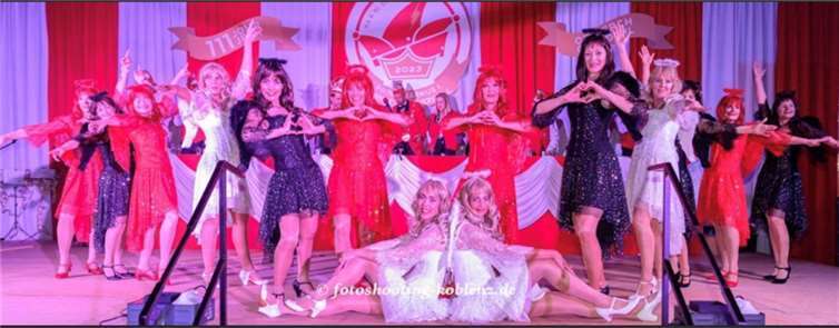 Als einer der Höhepunkte einer jeden Ka&Ki Sitzung folgte der Gardetanz der großen Garde.