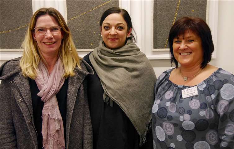 Als neue hauptamtliche Mitarbeiterin wurde Silke Bauer bei der Jahreshauptversammlung willkommen geheißen. Außerdem ist Andelka Janjik neu als Palliative Care Schwester dabei.