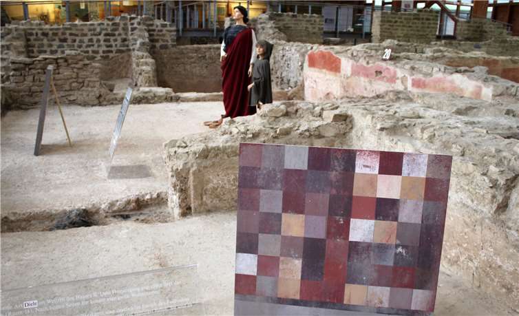 Als wär’s ein Teil der Römervilla: Kutzners „Komposition Pompejanischrot“. Foto: HG