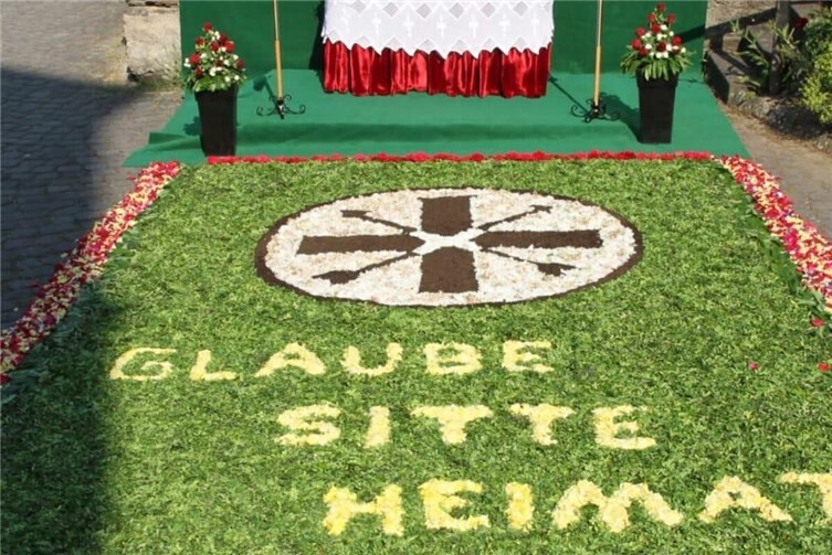 Altar an Fronleichnam