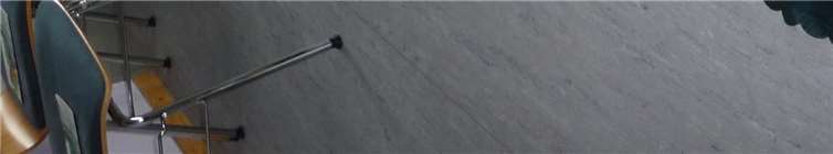 Altar und gestaltete Mitte. privat