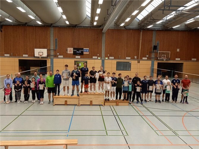 Am 07.03. fand in Plaidt das jährliche Badminton-Familienturnier statt. Bei diesem Turnier spielt je ein Kind/Jugendlicher unter 18 Jahren, mit einem volljährigen Familienmitglied zusammen. Foto: privat