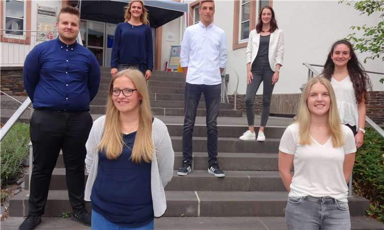 Am 1. Juli 2020 traten die neuen Anwärterinnen und Anwärter der Kreisverwaltung ihren Dienst im Kreishaus an.Fotos: Kreisverwaltung Cochem-Zell