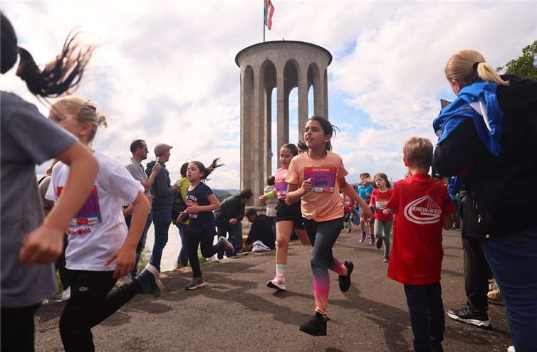 Am 13. Juni befinden sich die Neuwieder Goethe-Anlagen beim Deichlauf präsentiert von Rhodius Mineralquellen wieder fest in Hand der Sportler.  Foto: LG Rhein-Wied/René Weiss