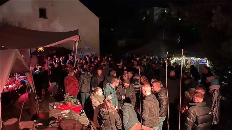 Am 14. Dezember lädt der „Vorweihnachtliche Feuerzauber“ wieder zu einem Besuch ein.  Foto: privat