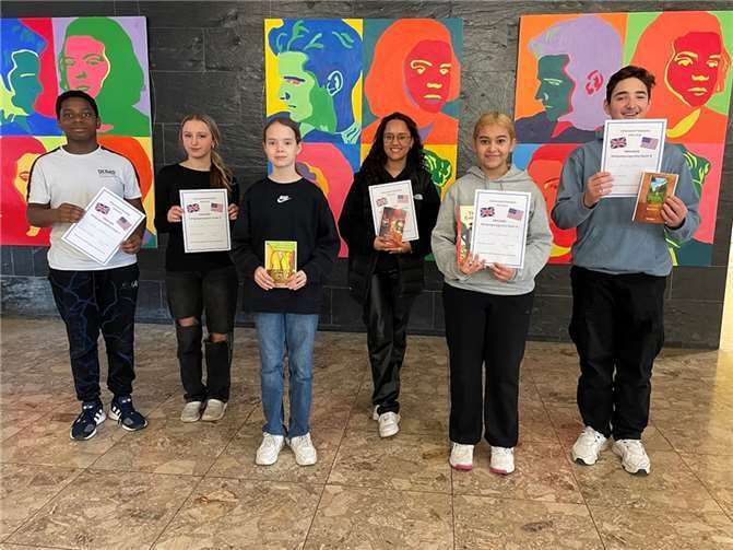Am 14. März 2023 fand an der Geschwister-Scholl-Realschule plus in Andernach - inzwischen bereits zum dritten Mal - der Vorlesewettbewerb Englisch statt. Foto: privat