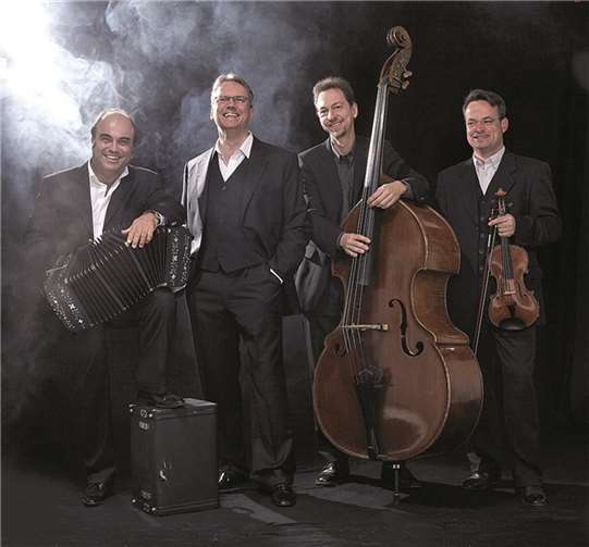 Am 16. Oktober gibt es erstmalig ein „Tango-Konzert“ im Rahmen der „Remagener Konzerte“ mit dem Ensemble Tango Fuego. Valery Kloubert