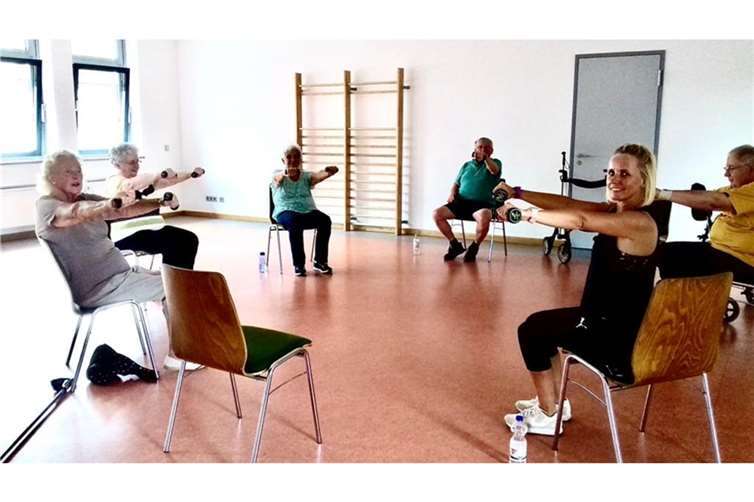 Am 20. September startet von 14.30 - 15.30 Uhr zum zweiten Mal das Bewegungsangebot für Seniorinnen und Senioren im Gemeindezentrum Kretz.Foto: privat