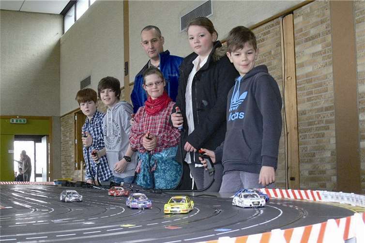 Am 24. Februar findet die 9. Hambucher Carrerabahn-Meisterschaften statt.privat