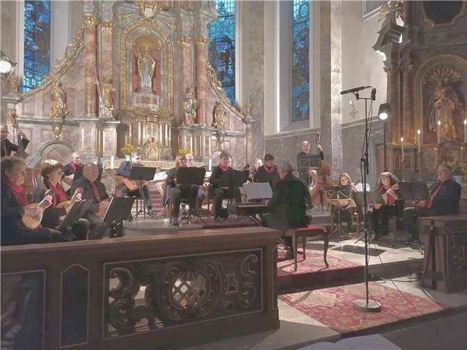 Am 24. März findet in der Kirche St. Nikolaus ein Konzert des „Mandolinenclub Elztalecho“ Kehrig statt.  Foto: Vereinsarchiv