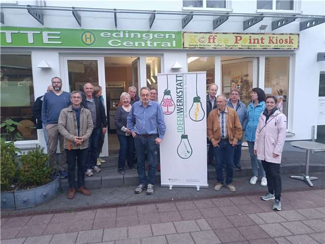 Am 24. Mai 2023 fand in Oedingen eine Veranstaltung der Ideenwerkstatt statt, in der Dr. Wolfgang Schadow über die Chancen und Risiken von Sprachmodellen in der künstlichen Intelligenz referierte. Foto: privat