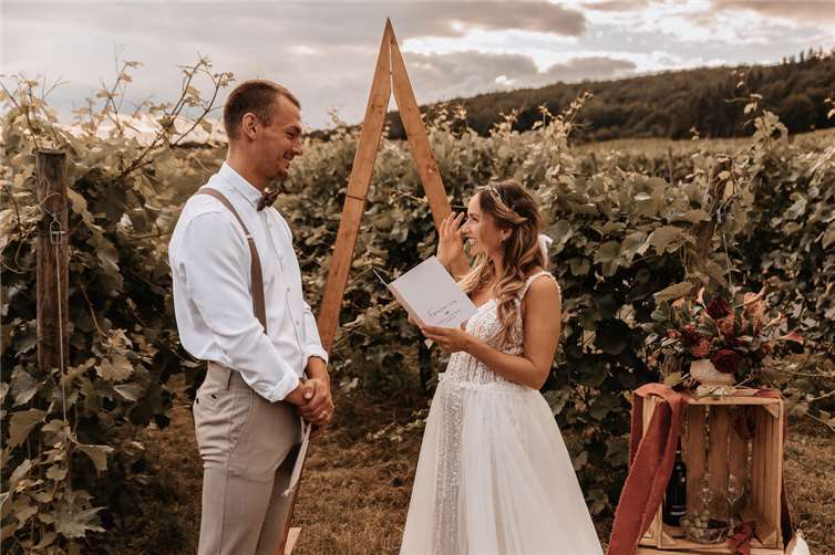 Am 26. Januar 2025 findet in der Landskroner Festhalle in Heimersheim die Hochzeitsmesse Hochzeitskribbeln statt. Foto: Cathy Kohlenberg Fotografie