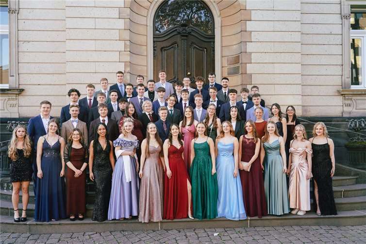 Am 27. März 2025 feierten 54 Absolventinnen und Absolventen des Kurfürst-Salentin-Gymnasiums (KSG) ihren erfolgreichen Schulabschluss. Foto: privat