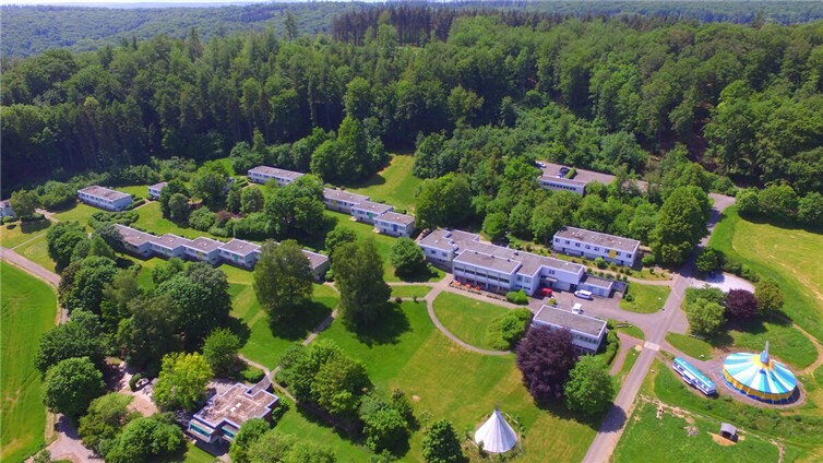 Am 5. Juli locken spannende und entspannende Aktionen Alleinerziehende Familien ins Feriendorf Hübingen